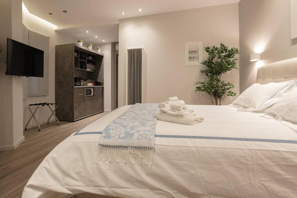 אתונה A11 Pristine & Comfy Studio Near Plaka & Parthenon מראה חיצוני תמונה