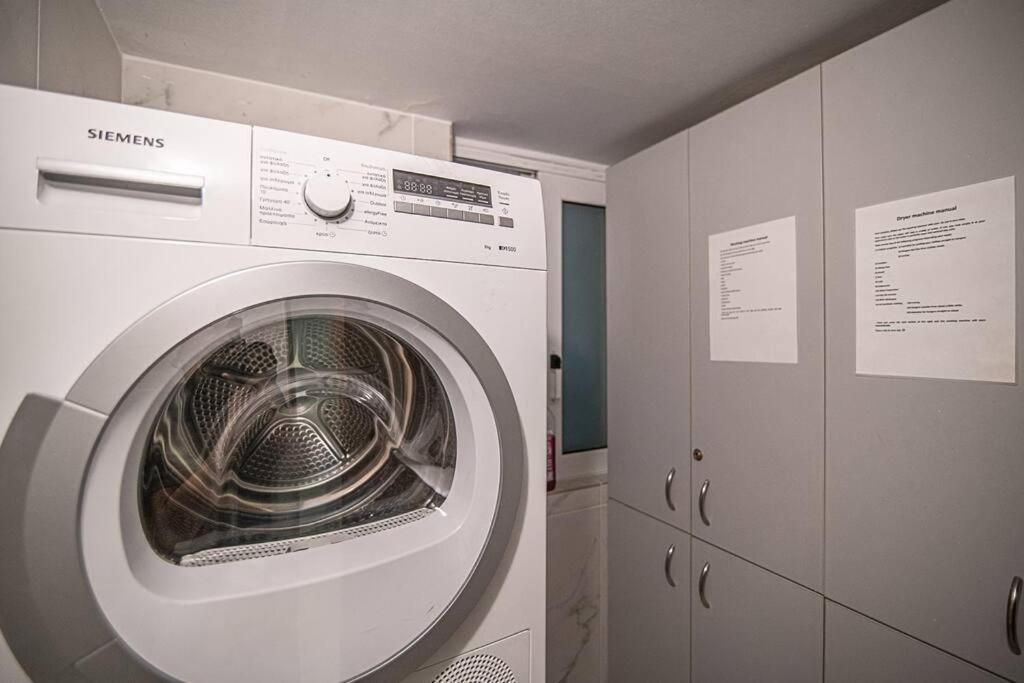 אתונה A11 Pristine & Comfy Studio Near Plaka & Parthenon מראה חיצוני תמונה