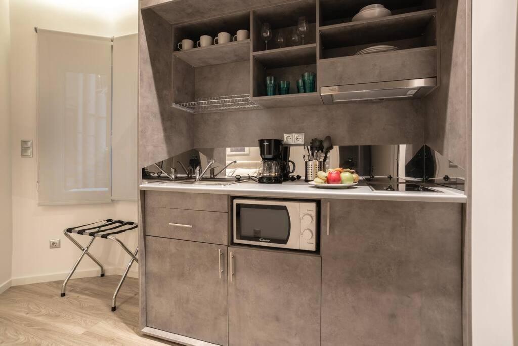 אתונה A11 Pristine & Comfy Studio Near Plaka & Parthenon מראה חיצוני תמונה