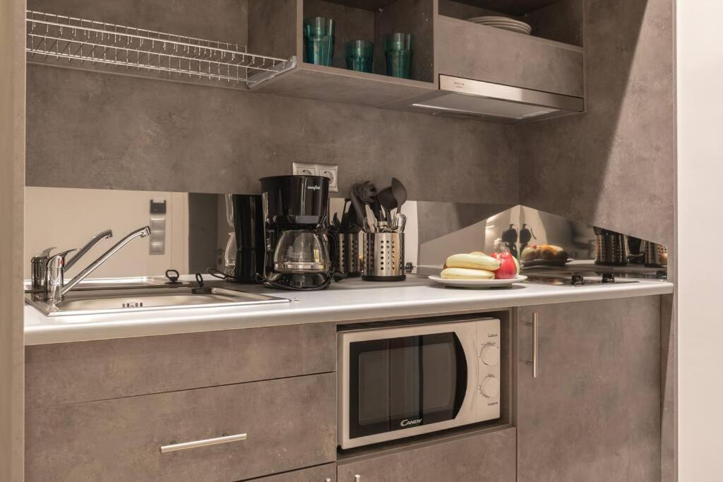 אתונה A11 Pristine & Comfy Studio Near Plaka & Parthenon מראה חיצוני תמונה