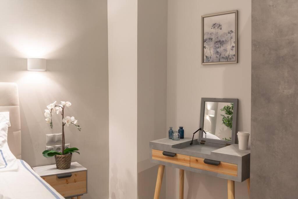 אתונה A11 Pristine & Comfy Studio Near Plaka & Parthenon מראה חיצוני תמונה
